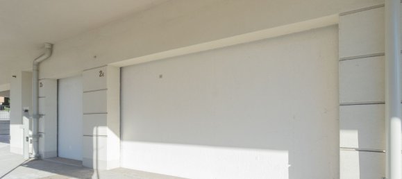 Bureau à Bergamo, Italy 310m² No. 88566 24