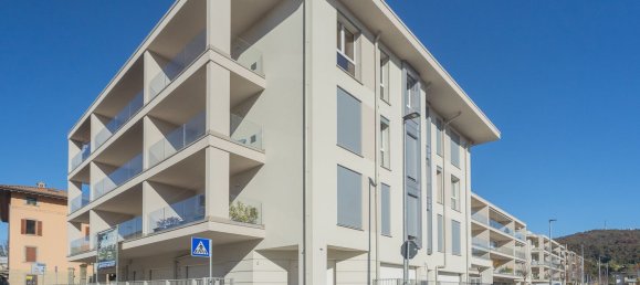 Bureau à Bergamo, Italy 310m² No. 88566 40