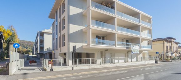 Bureau à Bergamo, Italy 310m² No. 88566 3