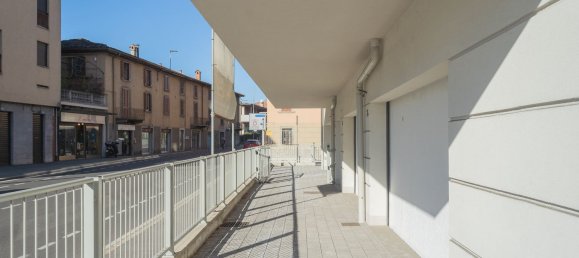 Bureau à Bergamo, Italy 310m² No. 88566 27