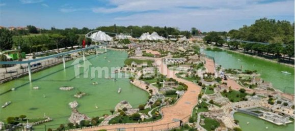 4 Schlafzimmer Villa in Mirandola, Italy, Nr. 95954 7