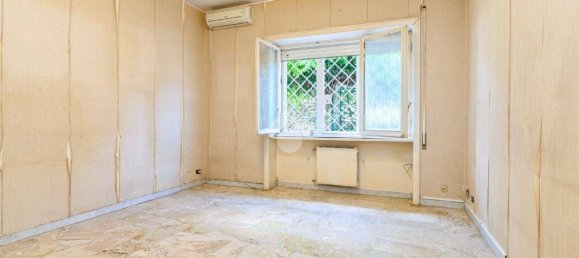 1 bedroom Apartment in Rome, Italy No. 259822 4