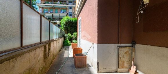 1 bedroom Apartment in Rome, Italy No. 259822 21