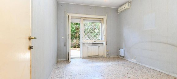 1 bedroom Apartment in Rome, Italy No. 259822 8