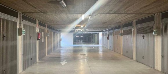 17m² Garage in Florence, Italy No. 52065 9