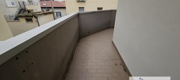 3 rooms Apartment in Rimini, Italy No. 32562 8