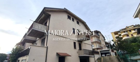 Дуплекс с 8 комнатами в Монсамполо дель Тронто, Италия № 178720 5