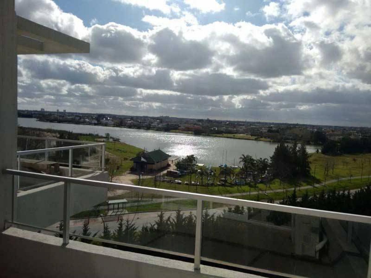 Studio in Tigre, Argentina No. 54125