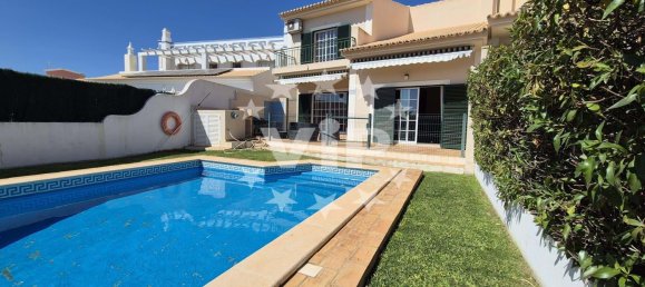 3 Schlafzimmer Villa in Quarteira, Portugal, Nr. 133731 23