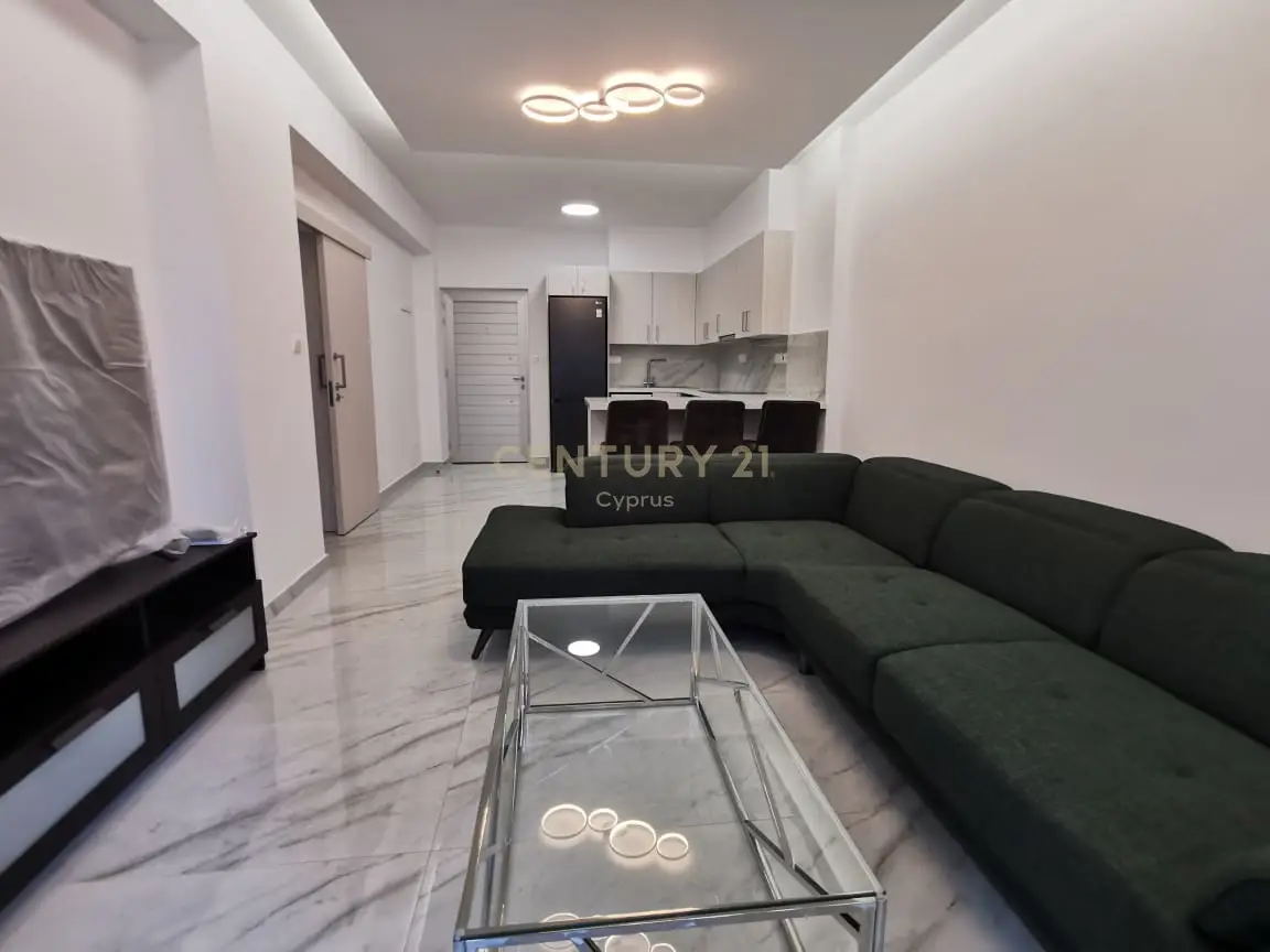 Квартира с 2 спальнями в Лимасол, Кипр № 5619