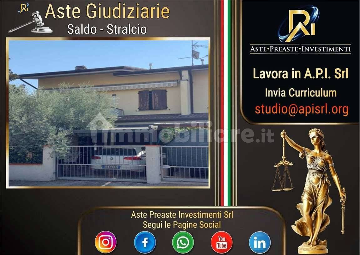 3 bedrooms Villa in San Possidonio, Italy No. 403880