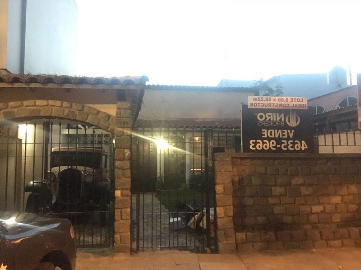 Grundstück in Tres de Febrero, Argentina, Nr. 38339