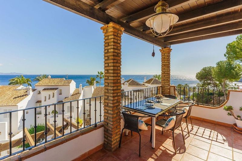 3 bedrooms House in Almunecar, Spain No. 222791