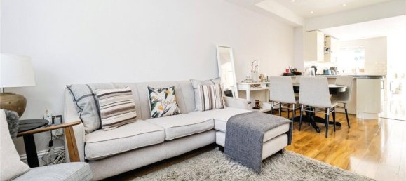 5 bedrooms House in Plaistow, United Kingdom No. 11392 3