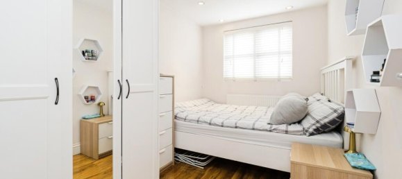 5 bedrooms House in Plaistow, United Kingdom No. 11392 22