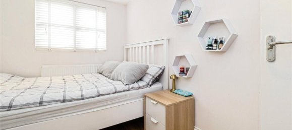 5 bedrooms House in Plaistow, United Kingdom No. 11392 21