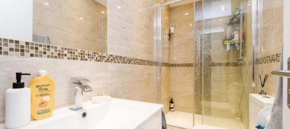 5 bedrooms House in Plaistow, United Kingdom No. 11392 14