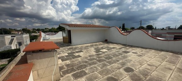 5 غرف نوم فيلا في Lizzano, Italy رقم 325913 15