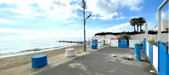 3 bedrooms Villa in Terracina, Italy No. 53516 8