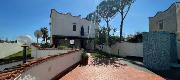 3 bedrooms Villa in Terracina, Italy No. 53516 5