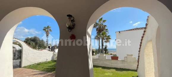 3 bedrooms Villa in Terracina, Italy No. 53516 10