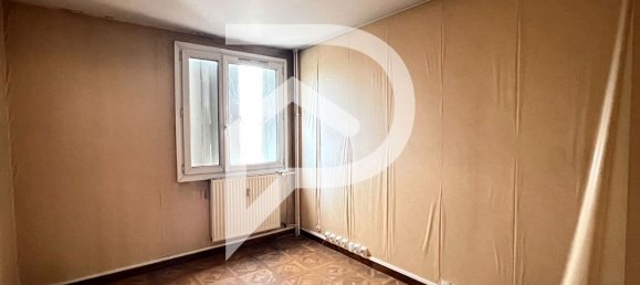 2 bedrooms Apartment in Saint-Denis, France No. 176722 4