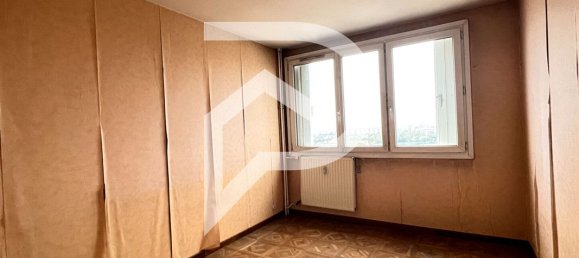 2 bedrooms Apartment in Saint-Denis, France No. 176722 9