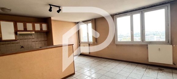 2 bedrooms Apartment in Saint-Denis, France No. 176722 6