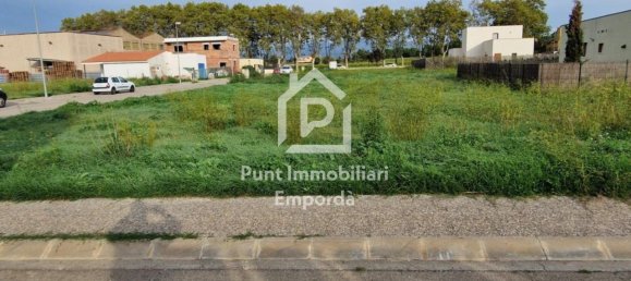 561m² Land in Garriguella, Spain No. 73524 6