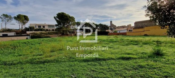 561m² Land in Garriguella, Spain No. 73524 3