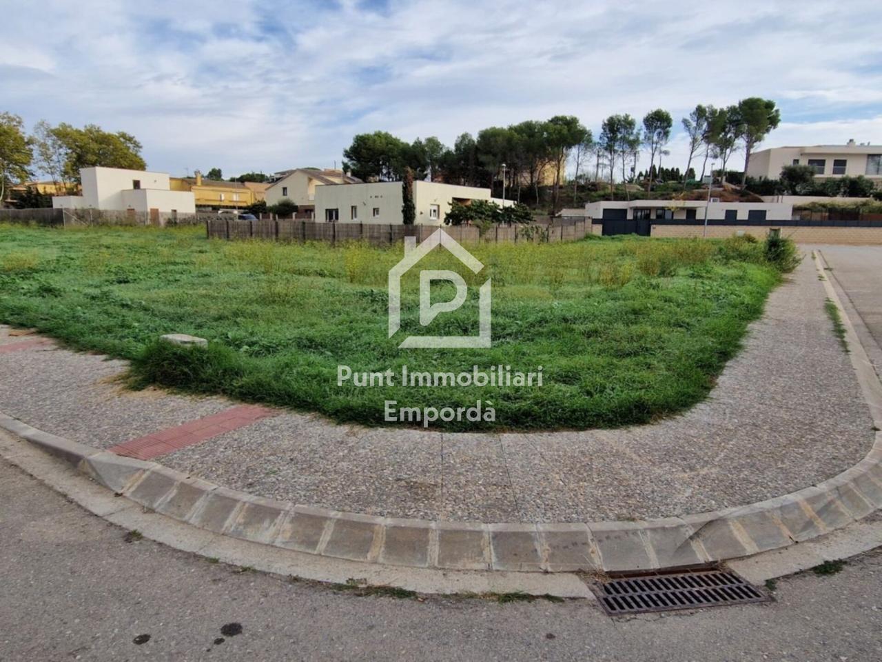 561m² Land in Garriguella, Spain No. 73524