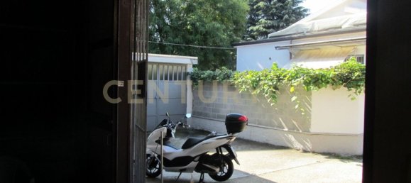 2غرفة مستودع في Rho, Italy رقم 111886 11