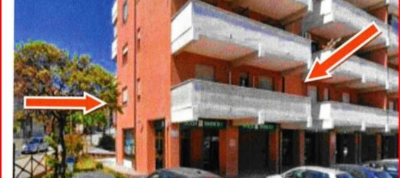 113m² Office in Porto Sant'Elpidio, Italy No. 298458 2