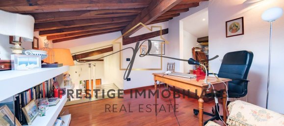 4-salle Penthouse à Livorno, Italy No. 288593 12