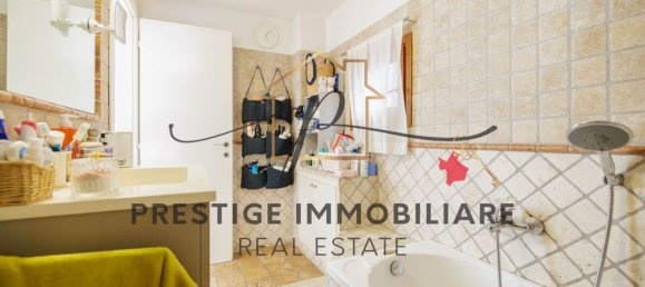 4-salle Penthouse à Livorno, Italy No. 288593 17