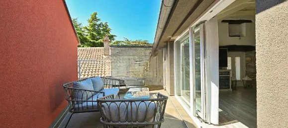 2 Schlafzimmer Stadthaus in Novigrad, Croatia, Nr. 183 3