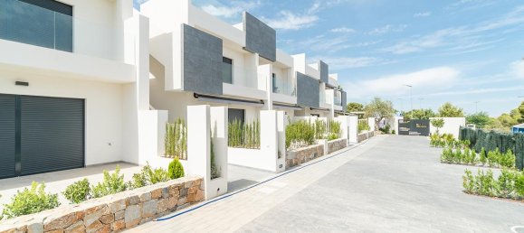 2 bedrooms Bungalow in Torrevieja, Spain No. 6370 10