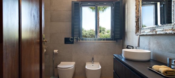 5 Schlafzimmer Villa in Loule, Portugal, Nr. 113974 18