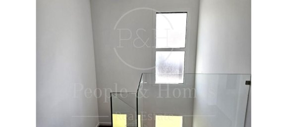 3 bedrooms House in Cascais, Portugal No. 124632 12