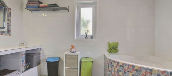 5 bedrooms House in Veauche, France No. 306059 15