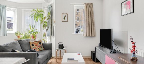2 bedrooms Apartment in London, United Kingdom No. 12428 5