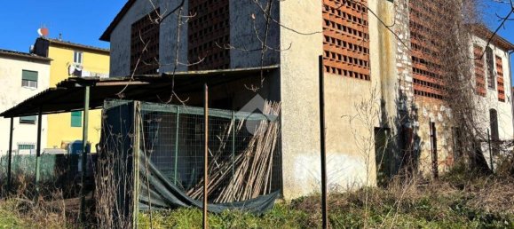 3 bedrooms House in Lucca, Italy No. 164664 19