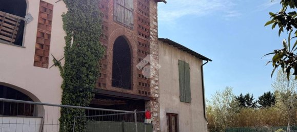 3 bedrooms House in Lucca, Italy No. 164664 17