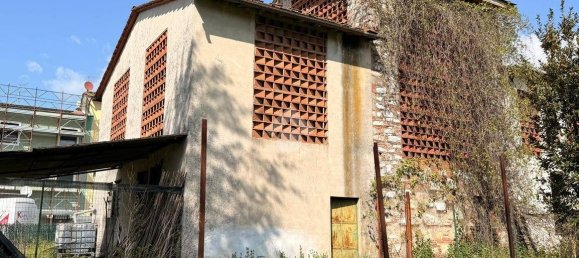 3 bedrooms House in Lucca, Italy No. 164664 23