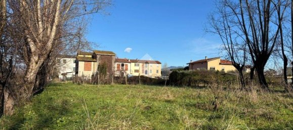 3 bedrooms House in Lucca, Italy No. 164664 13