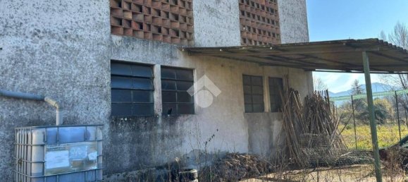 3 bedrooms House in Lucca, Italy No. 164664 7