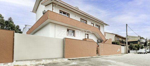 4 Schlafzimmer Haus in Rio Tinto, Portugal, Nr. 134338 3