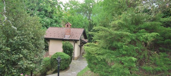 18 rooms Villa in Alta Valle Intelvi, Italy No. 13708 8