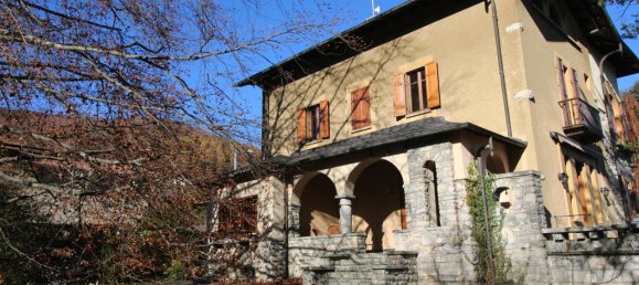 18 rooms Villa in Alta Valle Intelvi, Italy No. 13708 5