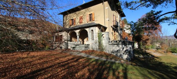 18 rooms Villa in Alta Valle Intelvi, Italy No. 13708 17